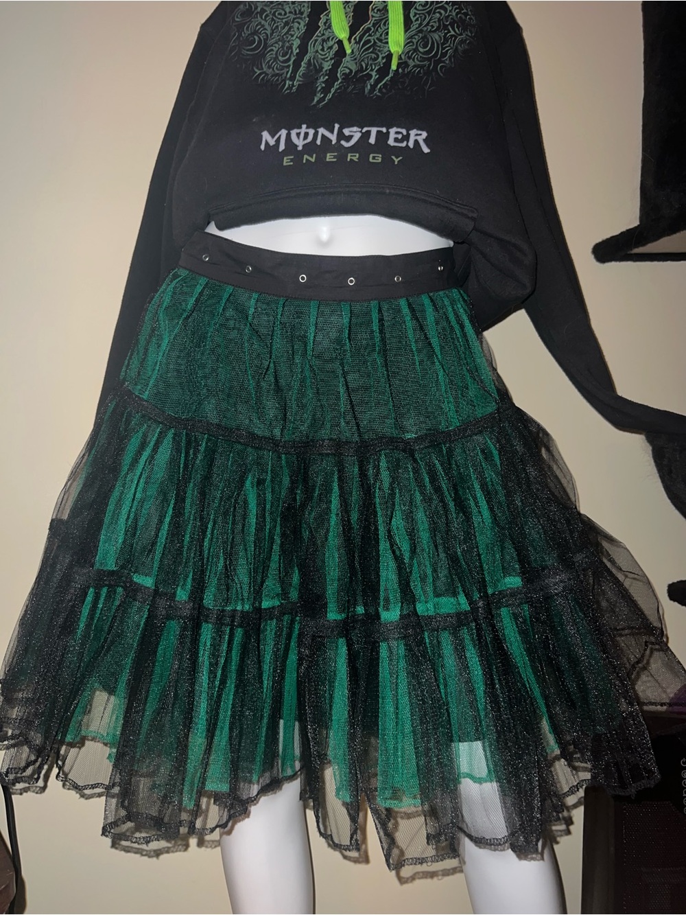 VTG Trippnyc skirt - Picture 2 of 5